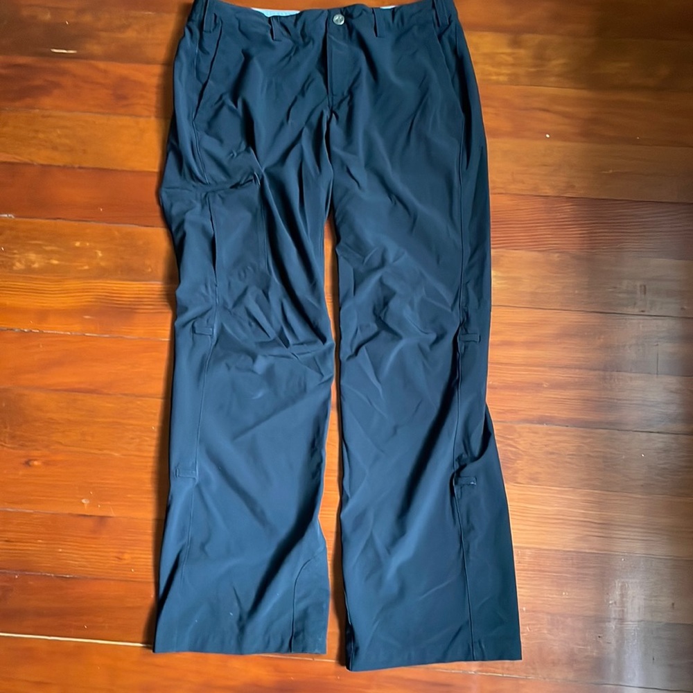 REI size 10 Petite black activewear pants